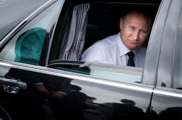 Водителям предложили встретить кортеж Путина гудением клаксонов