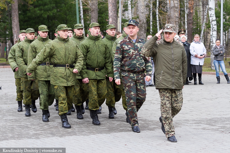 На службу в Президентский полк отправились 15 томских новобранцев (фото)