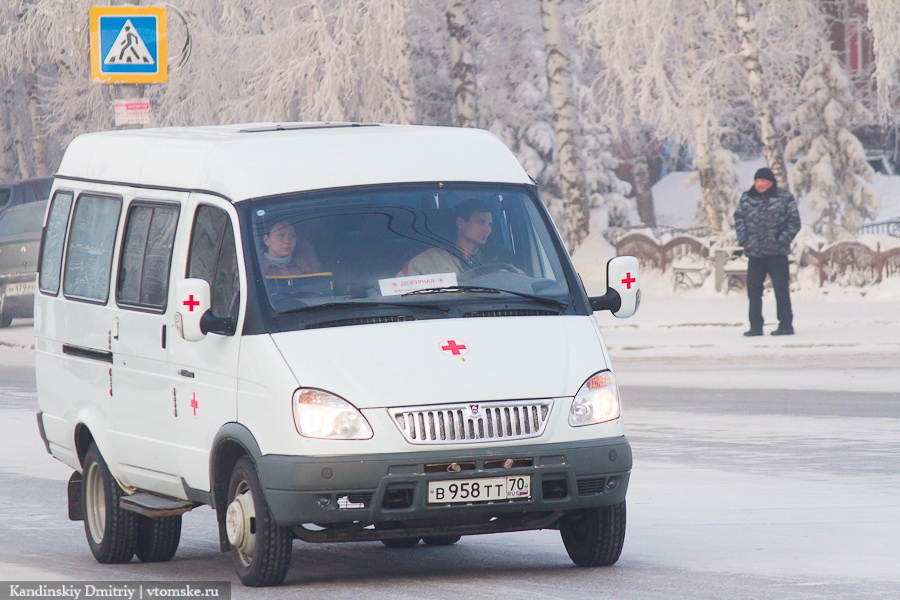 Женщина получила травмы, упав с четвертого этажа