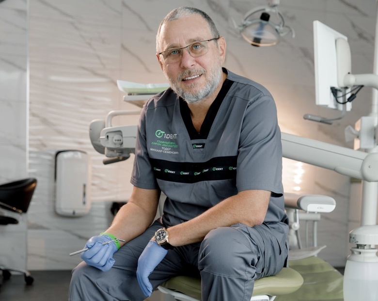Израильский доктор в Новосибирске помогает вернуть зубы без костной пластики за день