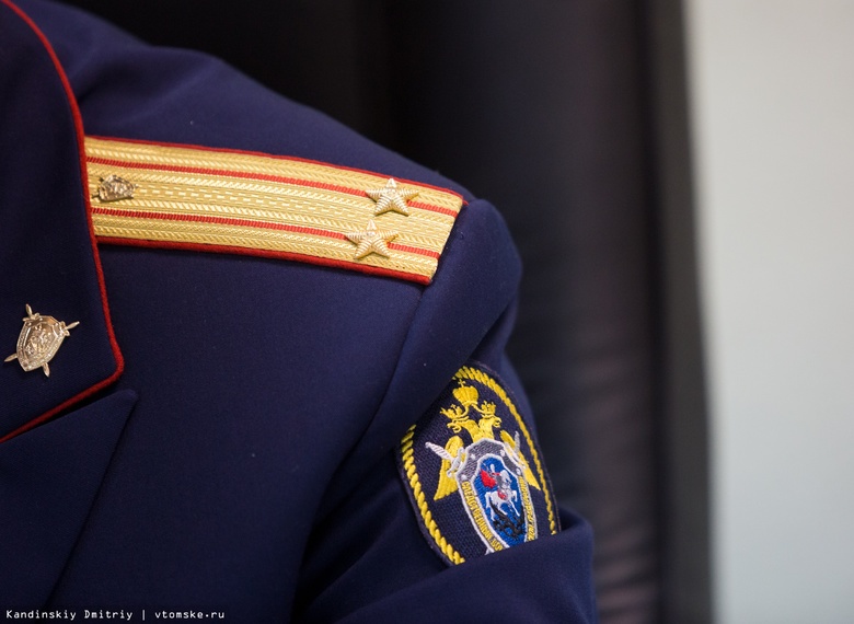 Уголовное дело возбуждено после падения мальчика с 4 этажа школы в Томске