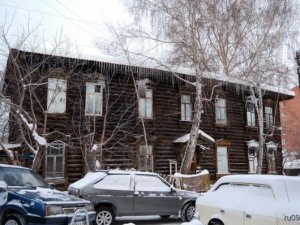 Дом из исторической усадьбы Акулова загорелся второй раз за месяц