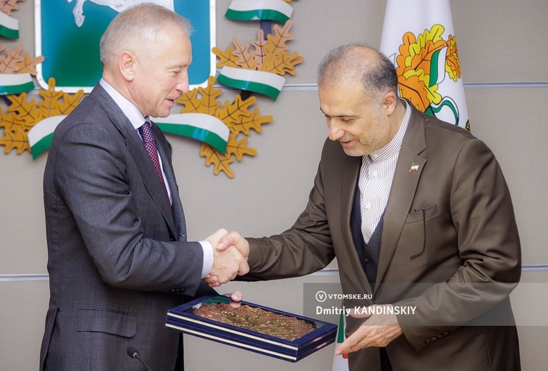 Томский губернатор встретился с послом Ирана. Вот что они обсудили