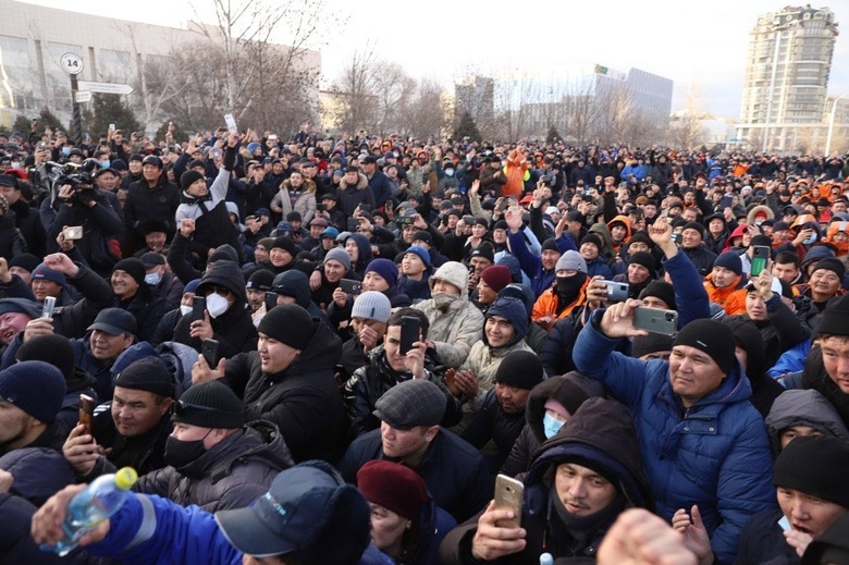 Протесты в городах Казахстана из-за роста цен на газ. Что известно