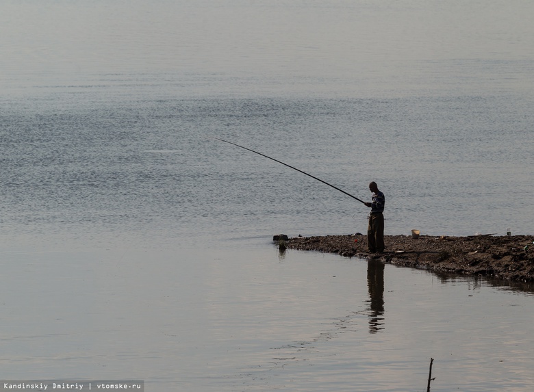 Пропавшего в Томской области рыбака нашли живым