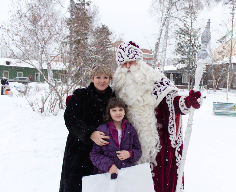 Главный Дед Мороз России поздравил детей в томской больнице (фото)