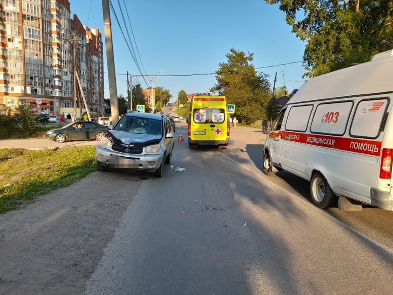 Женщина погибла, попав под колеса Toyota на Степановке