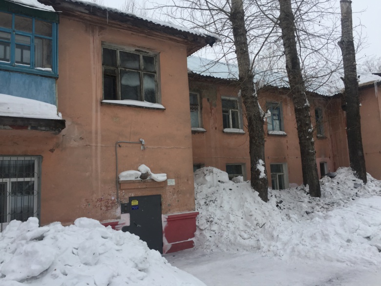 Прокуратура потребовала возбудить уголовное дело после обрушения крыши дома в Томске