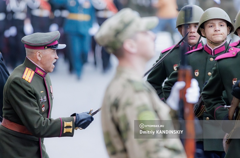 В Томске отрепетировали парад ко Дню Победы. Посмотрите, как это было