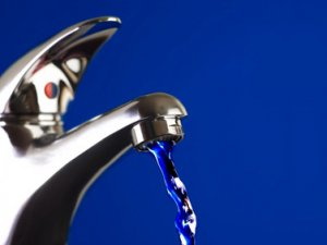 Воду в Октябрьском районе обещают дать к десяти часам вечера