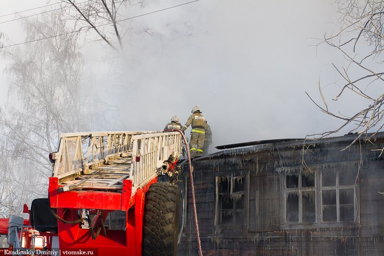 Жители дома на Смирнова уверены, что их подожгли