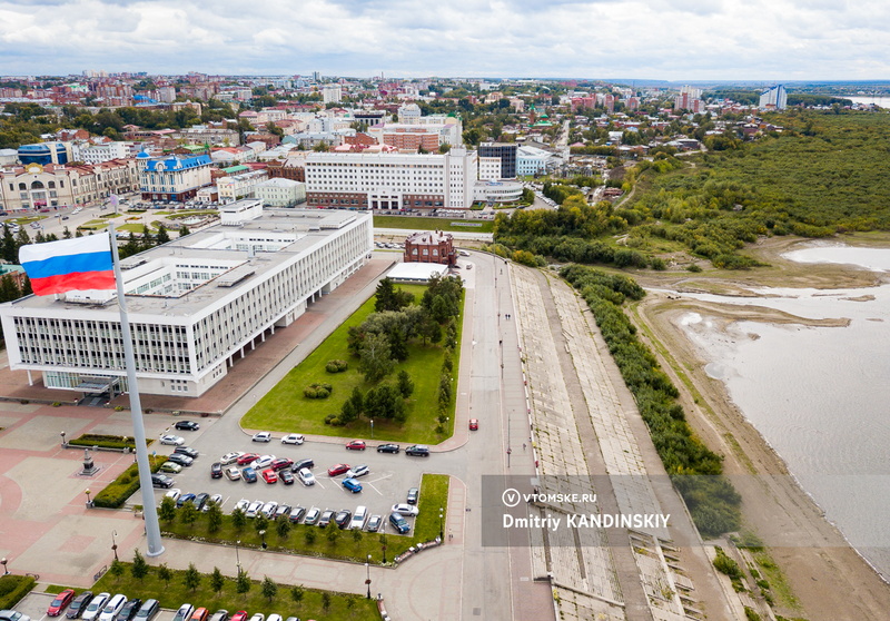 Томск ждет помощи региона в укреплении разрушенного паводком берега Томи у обладминистрации