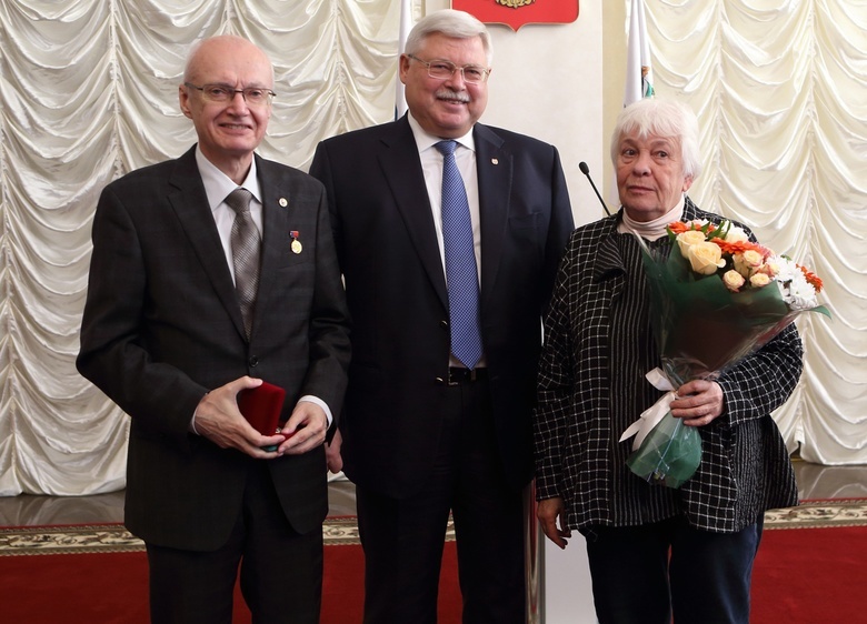 Сергей Жвачкин и дети академика Зуева