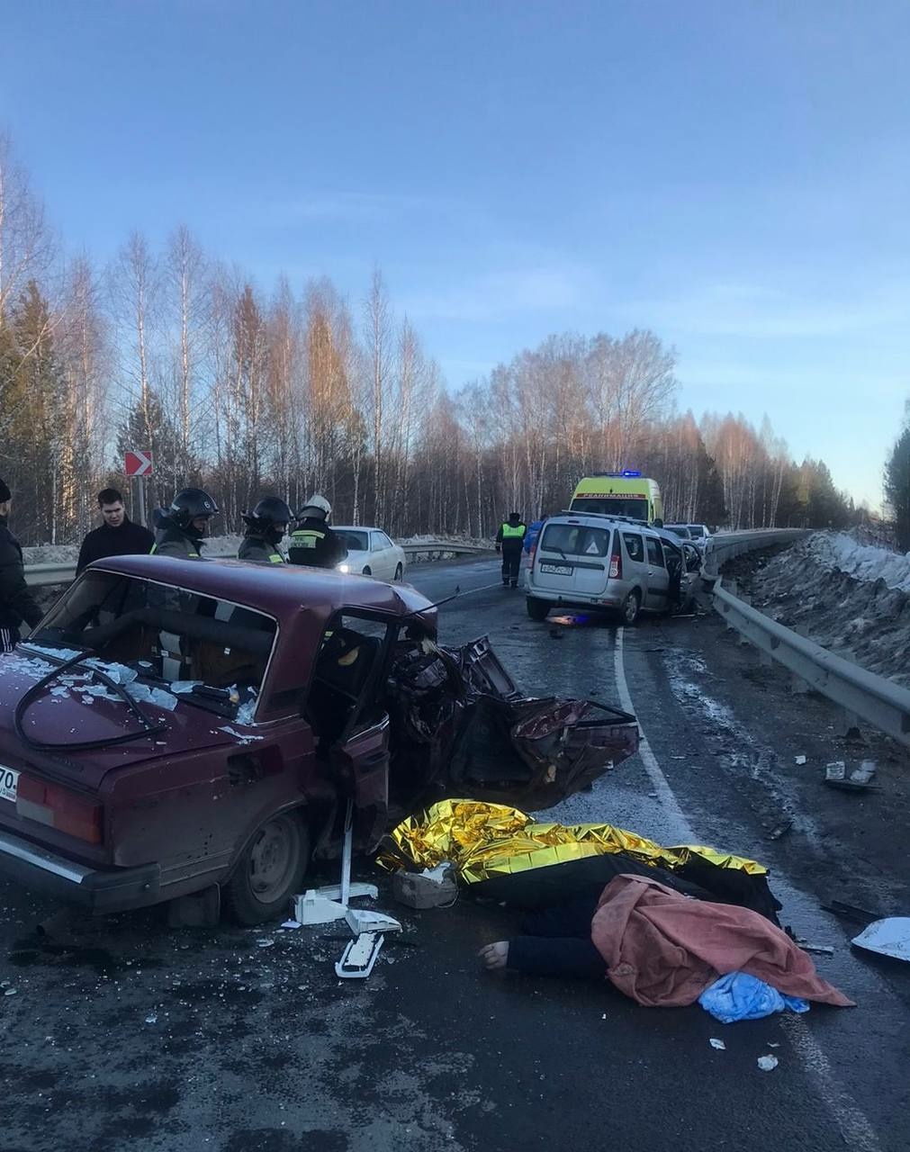 Лобовое ДТП с двумя легковушками произошло на трассе Томск — Самусь. Есть  погибший | 24.03.2024 | Томск - БезФормата