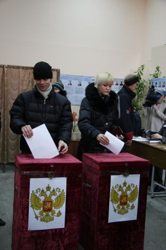 Почти 500 жителей региона получили открепительные удостоверения