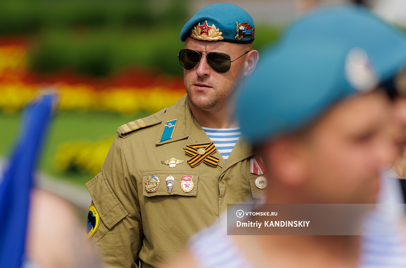 Праздник «голубых беретов»: томские десантники отметили День ВДВ