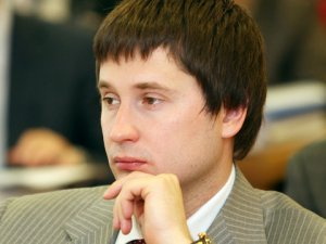 Депутат Кравченко, обвиняемый в мошенничестве, находится за пределами России