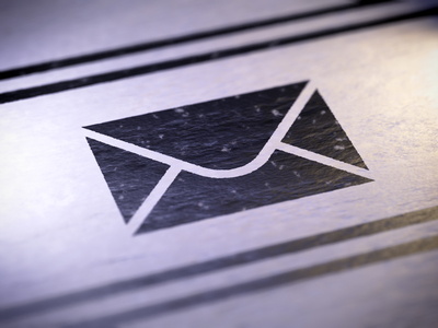Томич пожаловался на SMS от одного из кандидатов в мэры (фото)