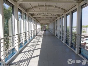 Три надземных перехода достроят в конце июля и начале августа