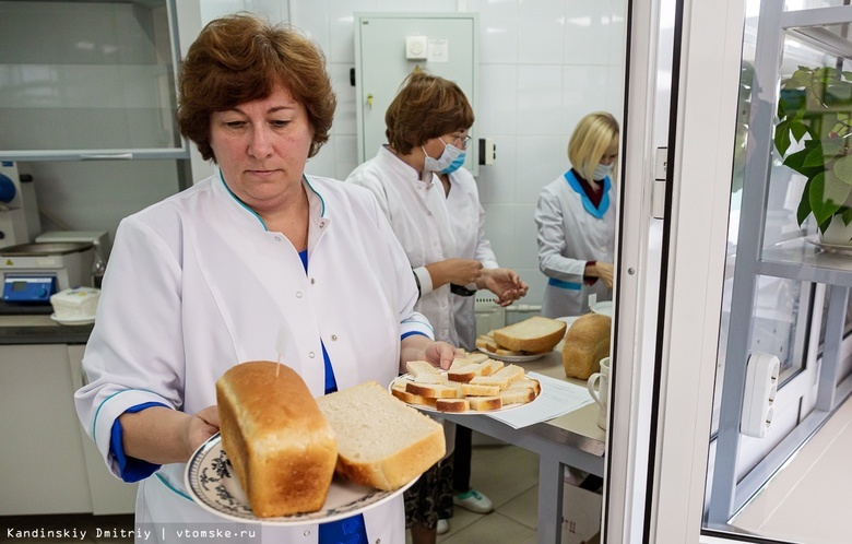 На вкус и запах: как в Томске проверяют качество хлеба