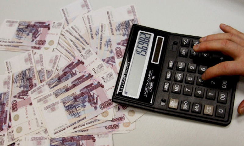 Среднемесячная зарплата жителей области выросла почти на 13%