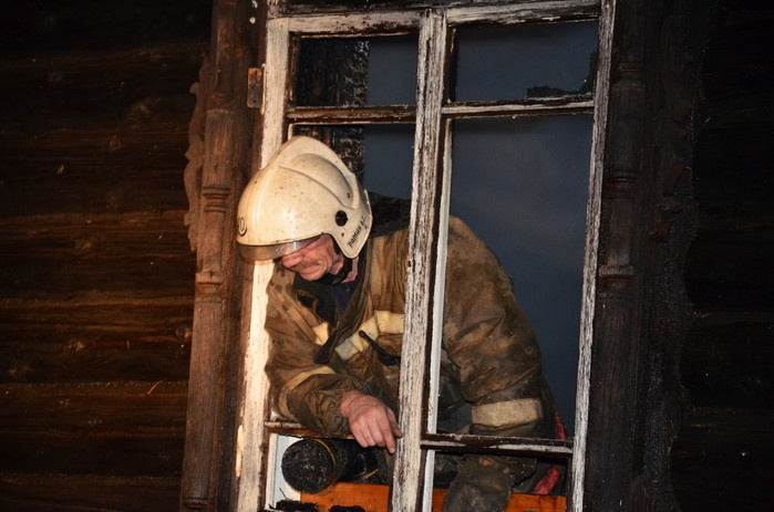 Три человека погибли при пожарах в Томском районе