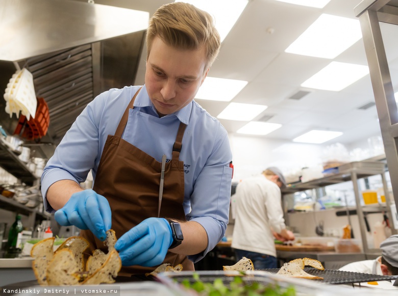 «Кухня — это титанический труд»: работа шеф-повара в Томске