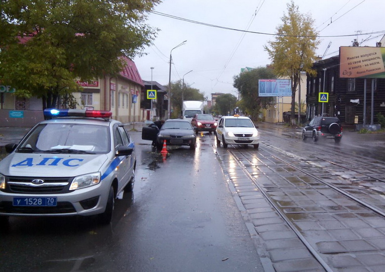 ГИБДД ищет очевидцев смертельного наезда на пенсионерку в Томске