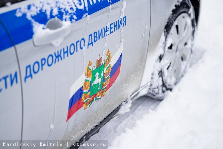 Пробки в 10 баллов образовались в Томске утром в пятницу. Город засыпает снегом