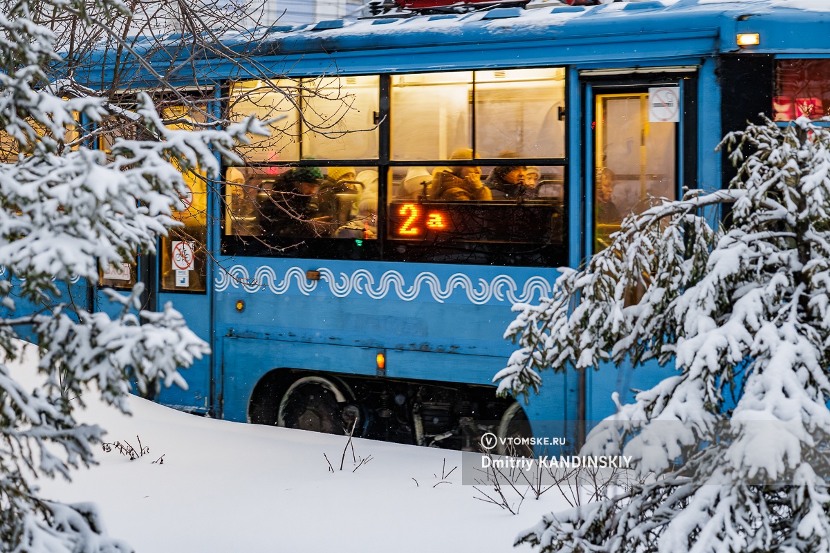 Ни пройти ни проехать: Томск завалило снегом | 03.01.2024 | Томск -  БезФормата