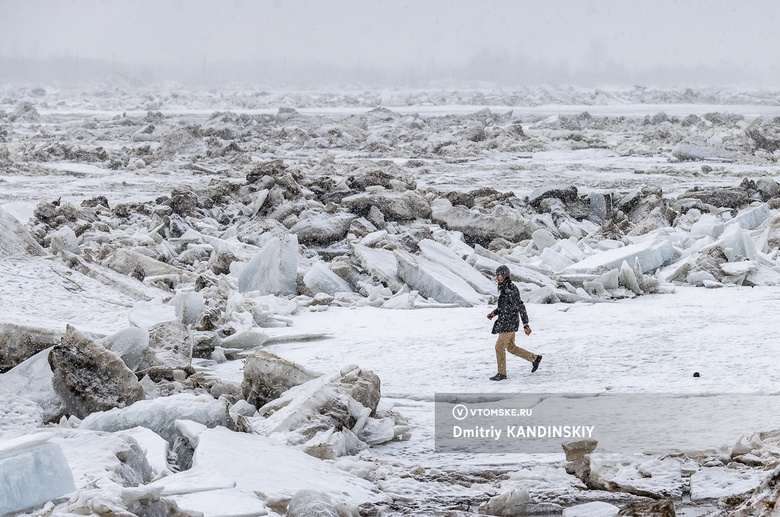 Дружинники и полиция начнут патрулировать берег реки в Томске, чтобы люди не выходили на лед