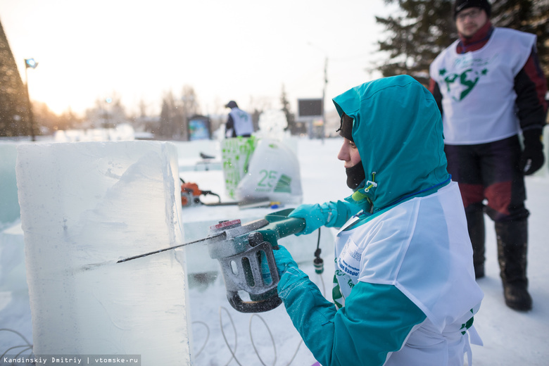 Конкурс на лучшую ледовую скульптуру стартовал в Томске