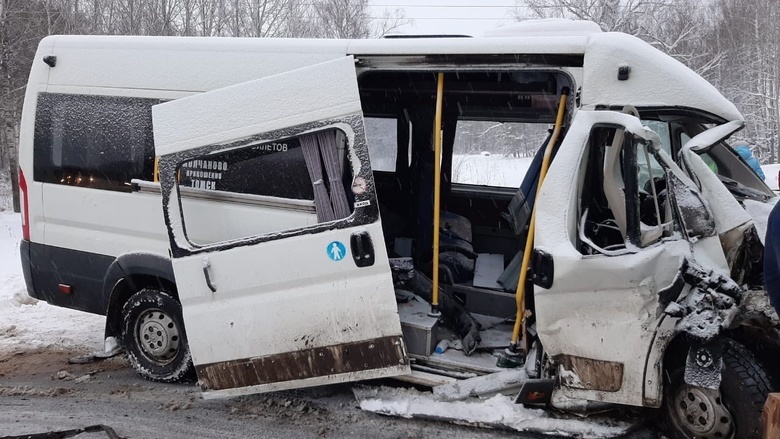 Одна из пострадавших в ДТП с автобусом на томской трассе остается в тяжелом состоянии