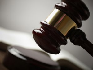 Суд обязал мэрию заасфальтировать улицу Загорную