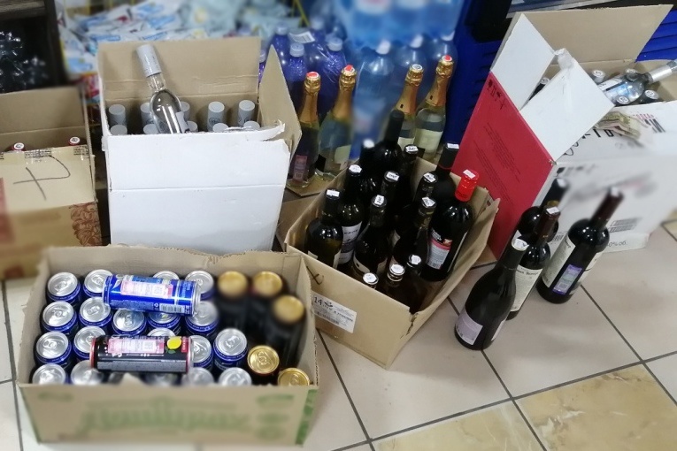 Бизнесмен из Стрежевого продавал алкоголь без лицензии