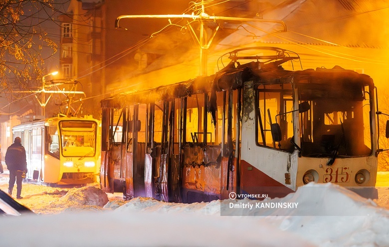 Пожар в трамвае, завалы снега и пропажа «любовника»: дайджест новогодних каникул
