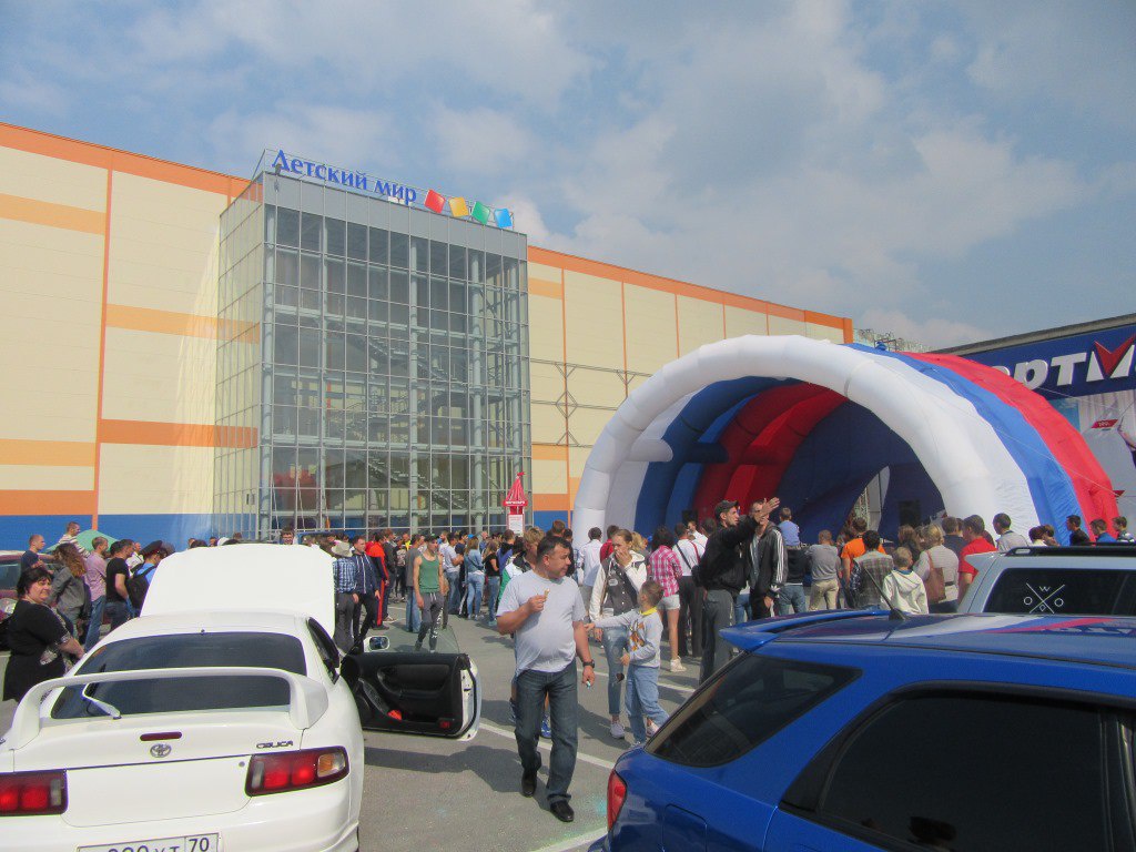 Выставка автомобилей в томске. Смотреть фото Выставка автомобилей в томске. Смотреть картинку Выставка автомобилей в томске. Картинка про Выставка автомобилей в томске. Фото Выставка автомобилей в томске