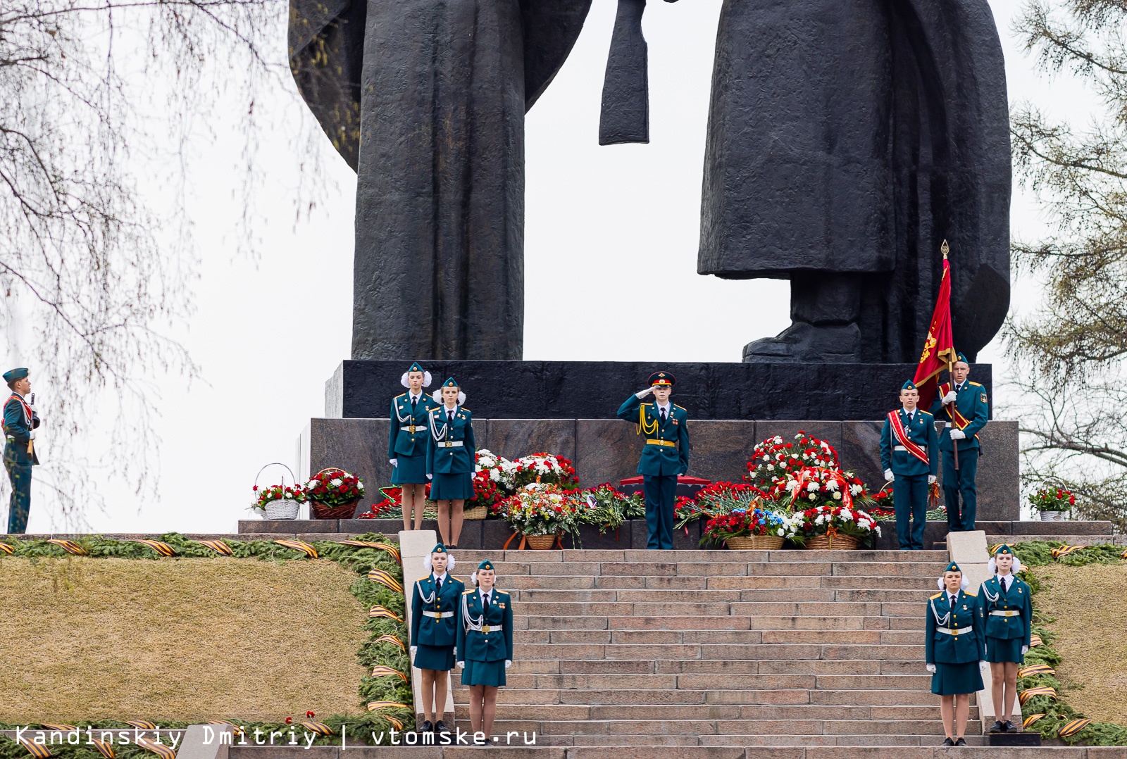 Память в сердцах людей: как проходит 9 Мая в Томске в 2023 году |  09.05.2023 | Томск - БезФормата