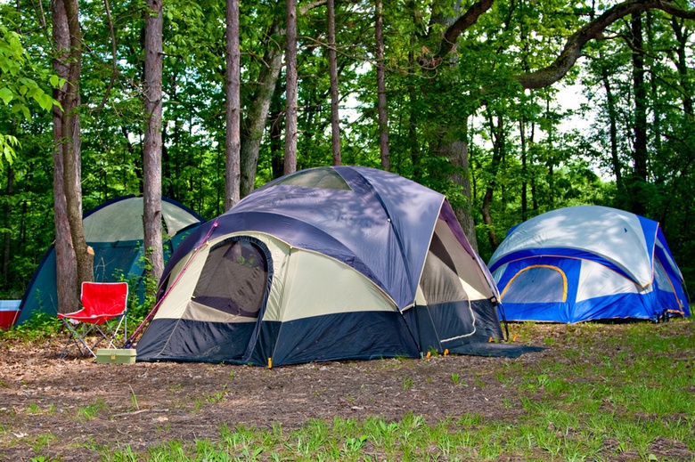 Власти: томичи могут миновать пробки на «Праздник топора», заночевав в палатке в Зоркальцево