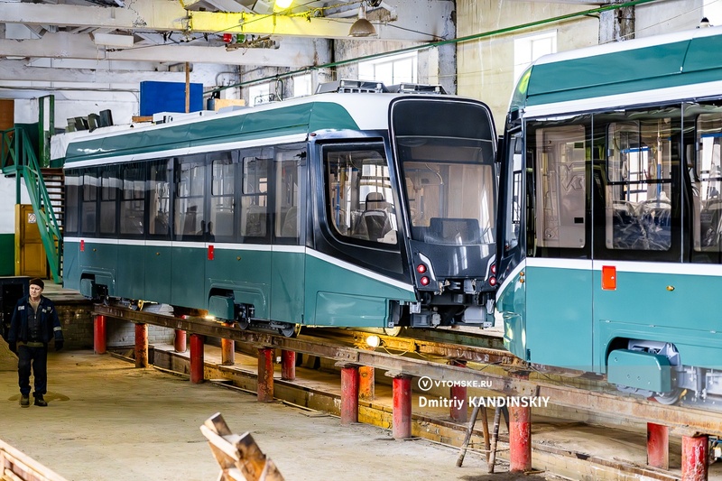 Новые трамваи появились в Томске впервые за 15 лет. Они выйдут на линию в июне
