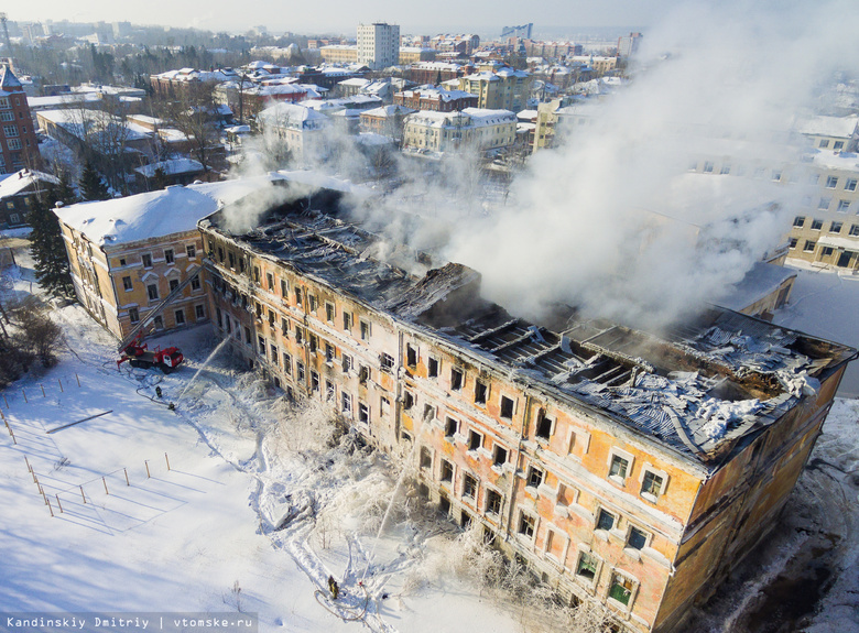 Власти: горевшее здание-памятник бывшего училища связи в Томске плохо охранялось