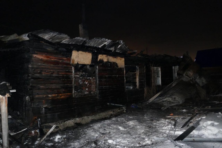 Две женщины погибли ночью при пожаре в деревне Томского района