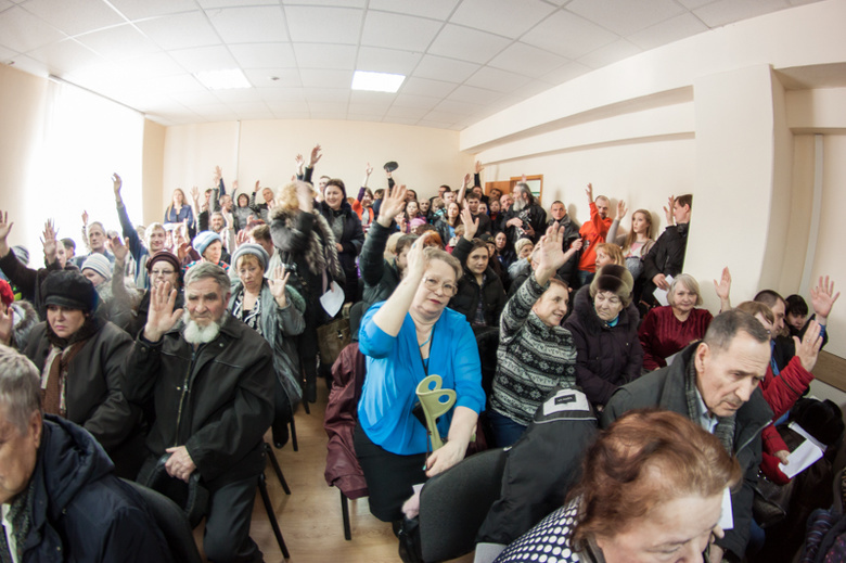 Большинство пришедших на публичные слушания проголосовали за стройку в Татарской слободе (фото)