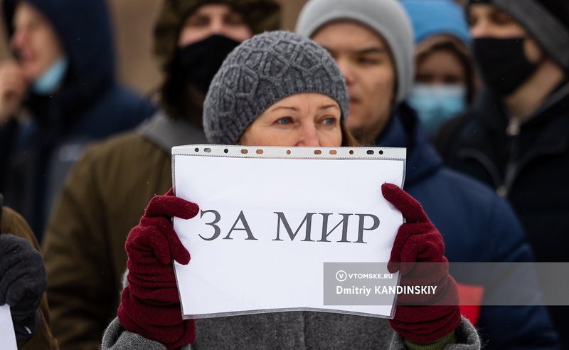 Окончания СВО и мира попросили бы россияне у Деда Мороза — ВЦИОМ