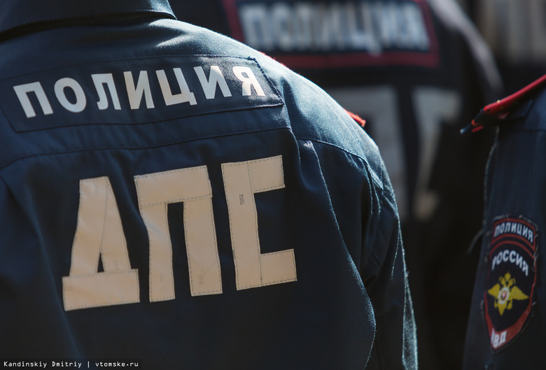 В Томске водитель «Газели» сбил велосипедиста, выезжая со двора
