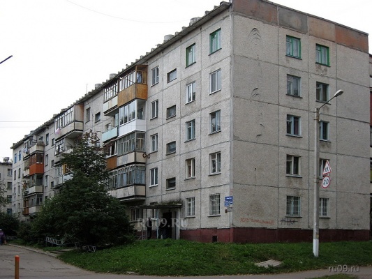 Дом на Бела Куна, 16/1