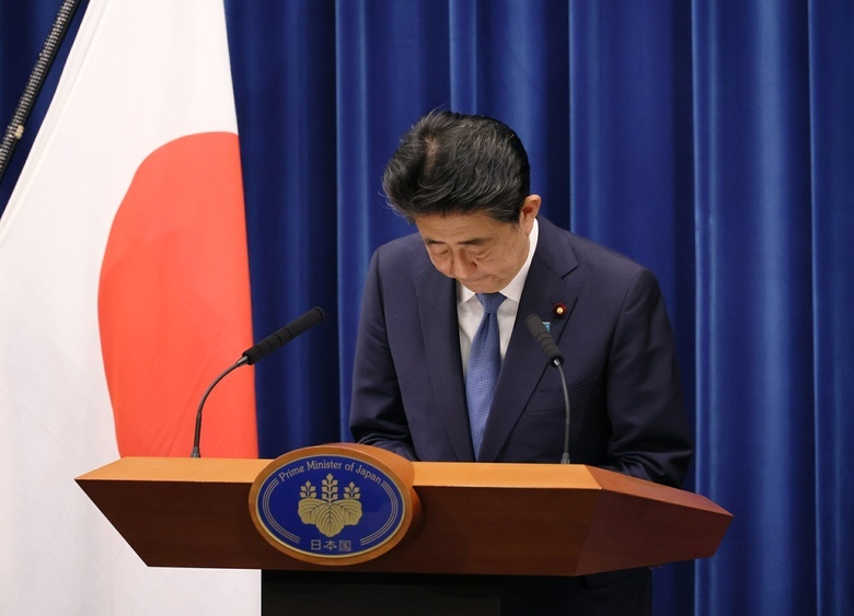 Экс-премьер Японии Синдзо Абэ умер после нападения. Главное