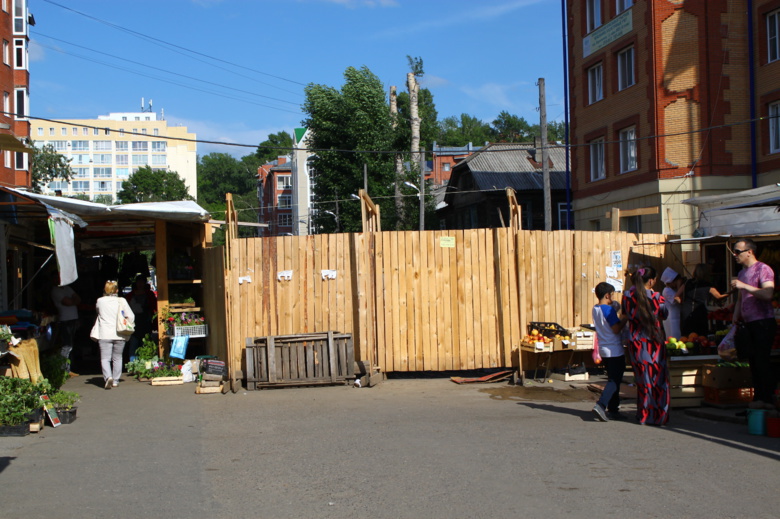 Паршуто: стройка на Карповском рынке является плановой