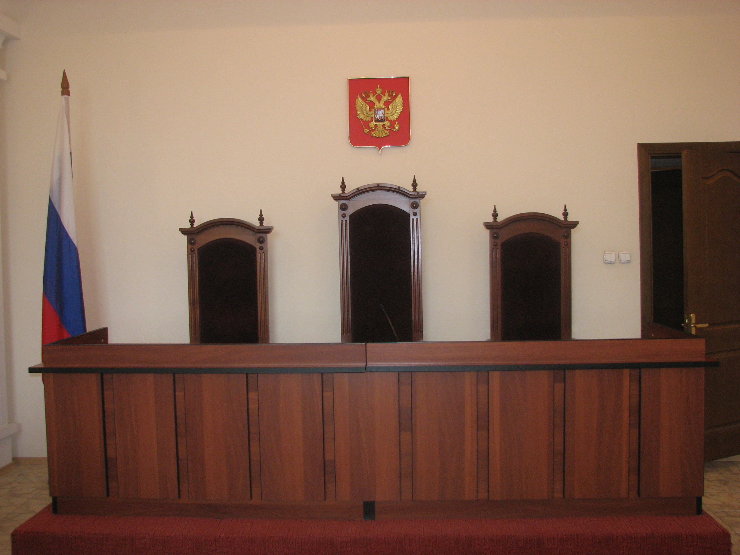 Уголовное дело чиновника горадминистрации, требовавшего взятку, передано в суд