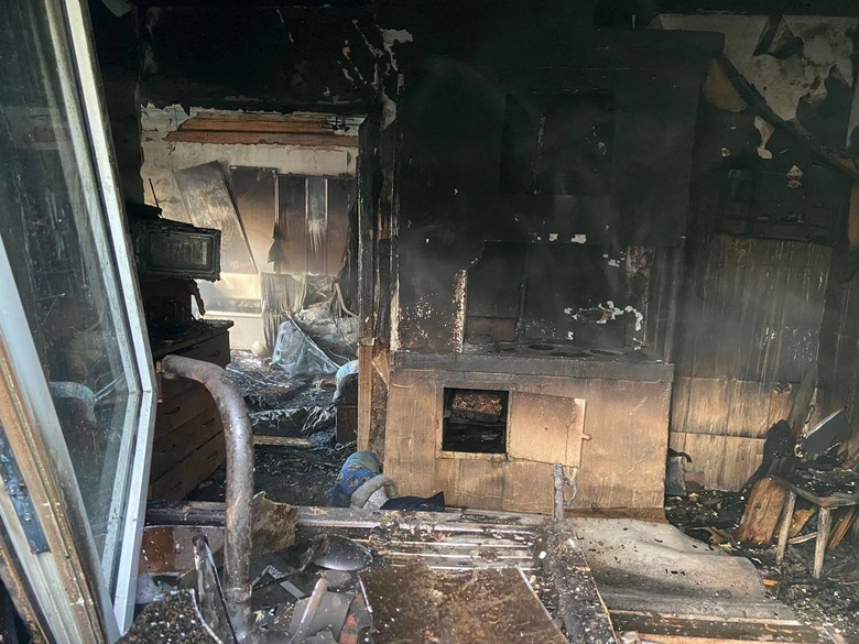 Мужчина погиб при пожаре в деревянном доме в Томске